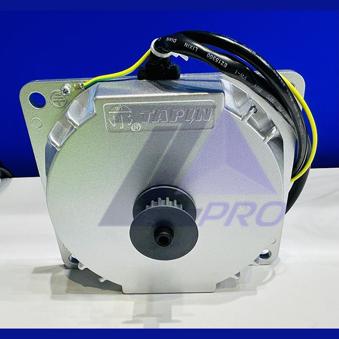 Мотор привода дверей (130V, 500rpm, 2.0Nm, 0.65A, 105W, 83.3Hz) 140TAST-01F2M44P