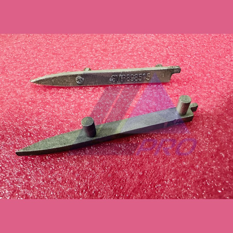 Накладка гребенки левая SMR898515 BLT Latres Schindler