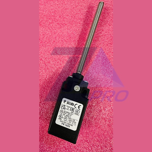 Выключатель FR 1025 пружинный шток A23 FR1-726396 Pizzato