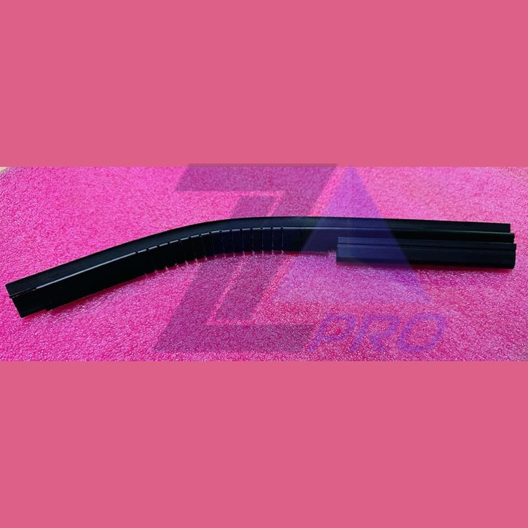 Полоса соединительная кожуха устья поручня эскалатора внутренняя правая 312736 Schindler