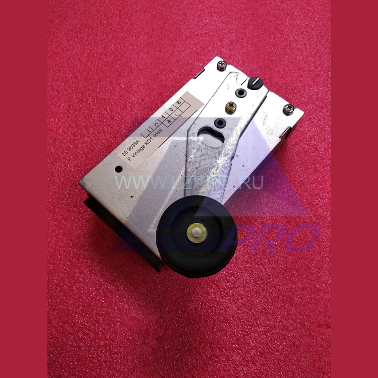 Выключатель KO1 9698A4 Otis