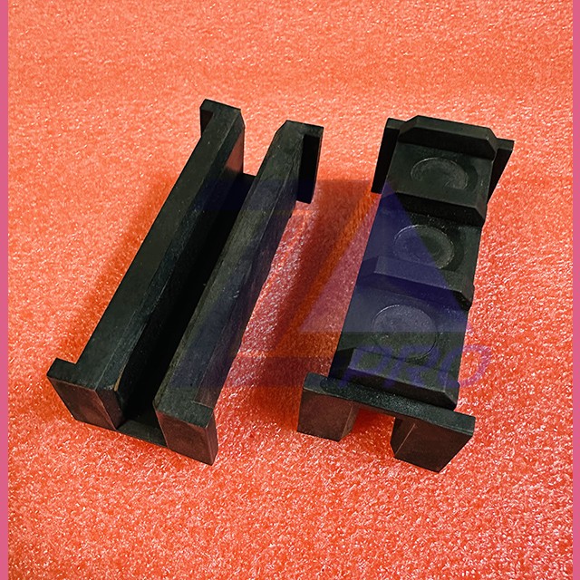 Вкладыш башмака противовеса паз 9 мм L100мм (высота ребер 6,5мм) TO380Y2 Otis