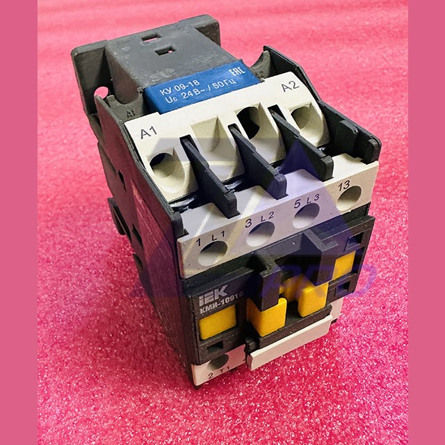 Контактор 9А 24В КМИ-10910 iEK