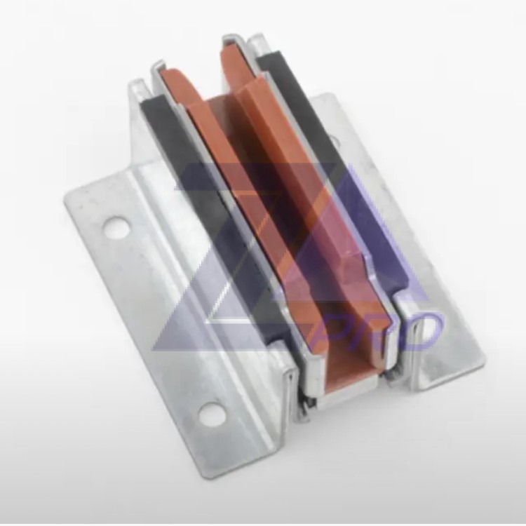 Башмак направляющей кабины T89 нового образца, изогнутый T=10мм H=65мм KM51000110V002 Kone