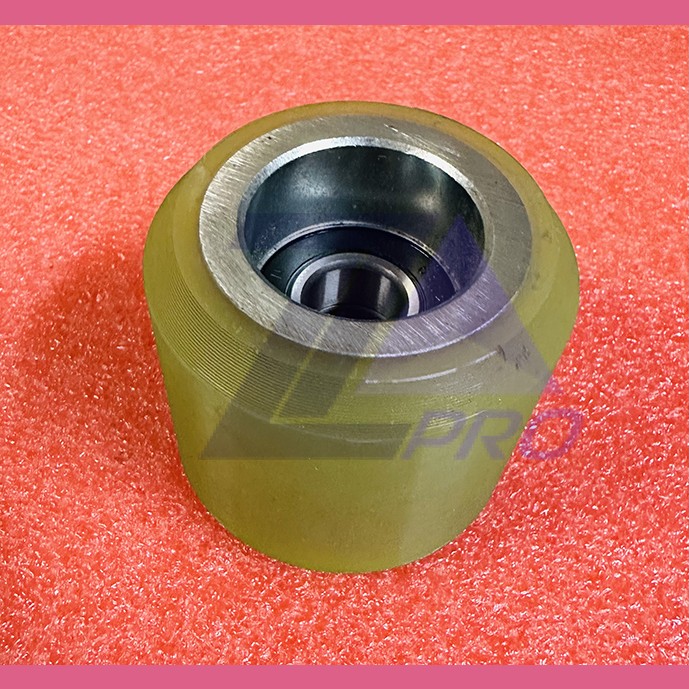 Ролик прижимной цепи эскалатора 60xW55mm подшипник 6202RS Mitsubishi SJEC