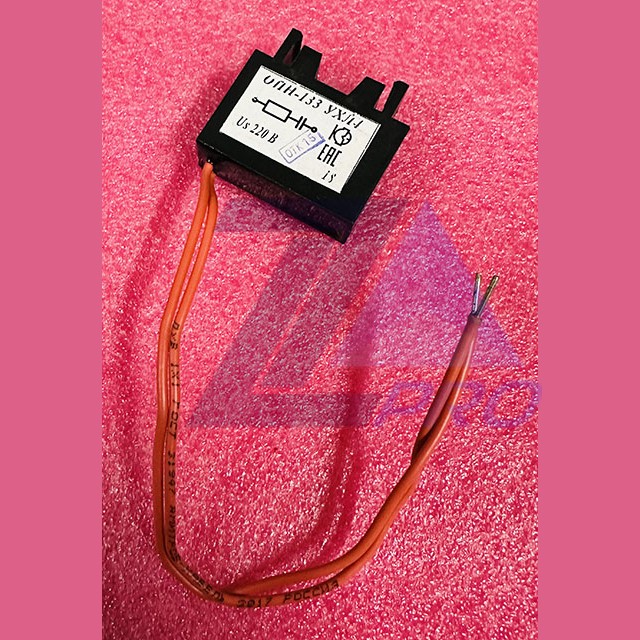 Ограничитель перенапряжений ОПН-133-220 В (ПМ12-063)