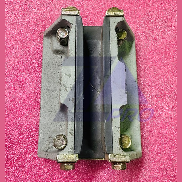 Башмак противовеса с вкладышем под направляющую 16 мм L=120 мм 3R54030A Sigma