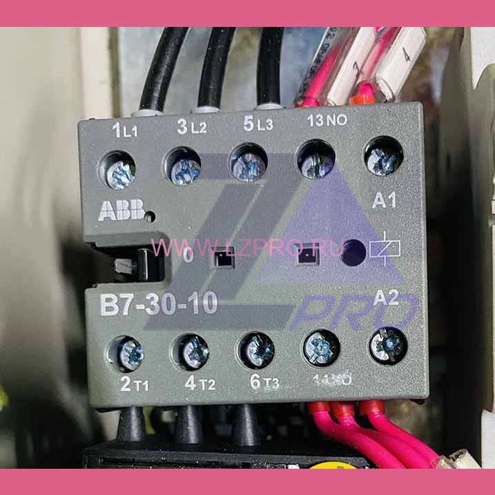 Миниконтактор 3-х полюсный 12A 230В AC B7-30-10 ABB