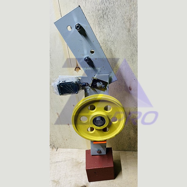 Устройство натяжное 0501.01.01.000Д-01 ЩЛЗ