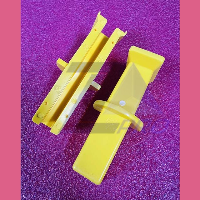 Вкладыш 10,5мм башмака кабины 127х34мм 6073203240 ThyssenKrupp