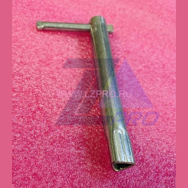 Ключ портальный треугольник универсальный 0463Б.26.00.010 МЛЗ