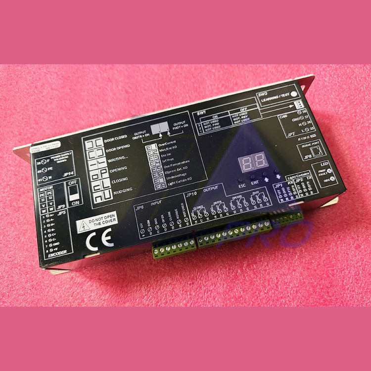 Контроллер привода дверей кабины OPR-800-E с встроенным программатором Vega ELM