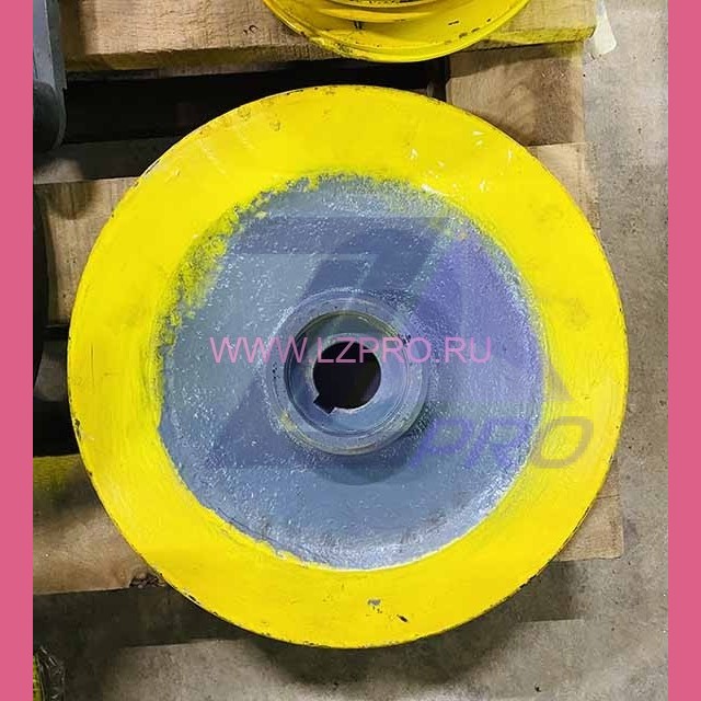 Маховик D-335 мм d-42 мм конус КМЗ