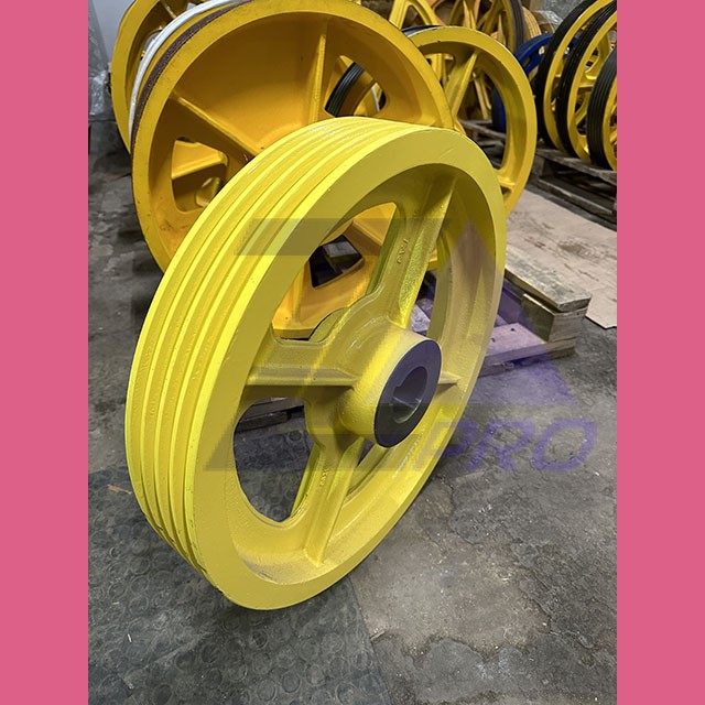 Шкив канатоведущий 0621.12.22.00.001 550х4х12 Montanari