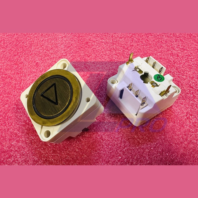 Кнопка вызова круглая "стрелка" (толкатель шлиф. латунь, синяя подсветка) Thyssen