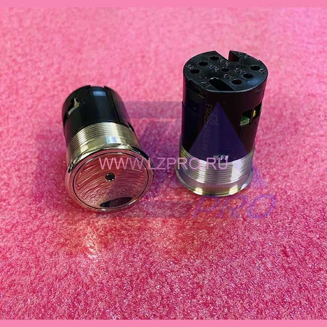 Кнопка (антивандальное исполнение, подсветка желтая, толкатель полированный) FAA25090L604