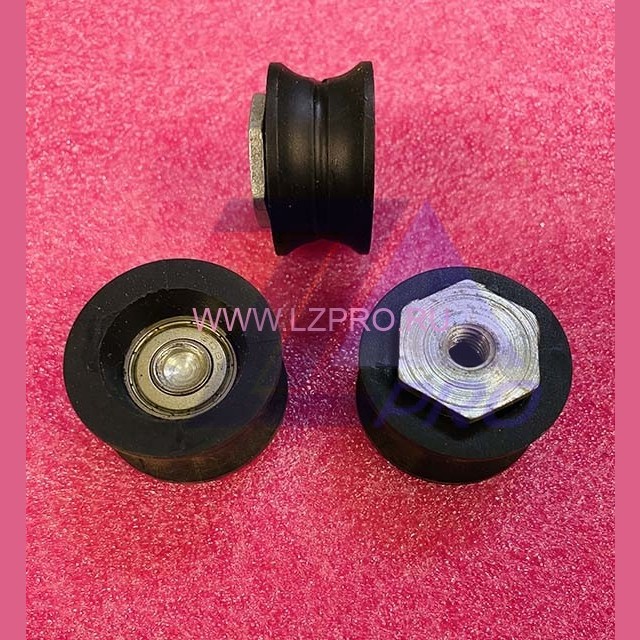 Ролик каретки в сборе 3147.02.05.100