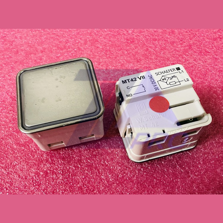 Модуль кнопочный без символов красная подсветка MT42 VII Schaefer