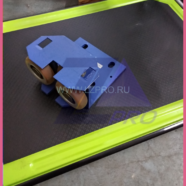 Башмак роликовый K-AAA24180AW  OTIS