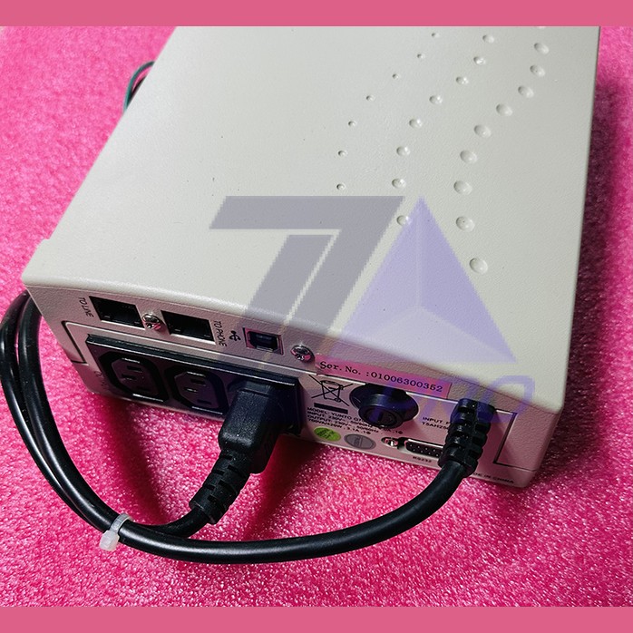 Источник бесперебойного питания 700ВА 420Вт 230В RS-232 Yunto Q700