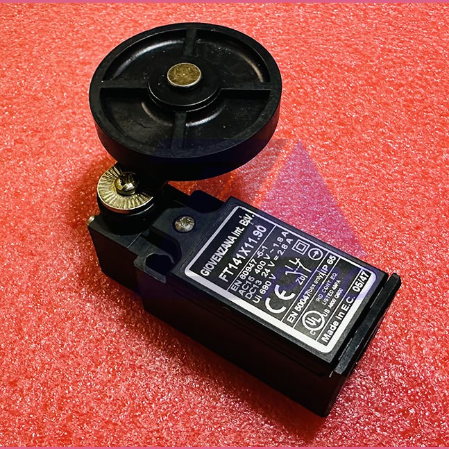 Выключатель FT141X11.90 Giovenzana