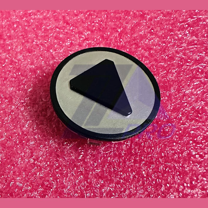 Толкатель кнопочного модуля (накладка) "стрелка" черный KM801054G091 Kone