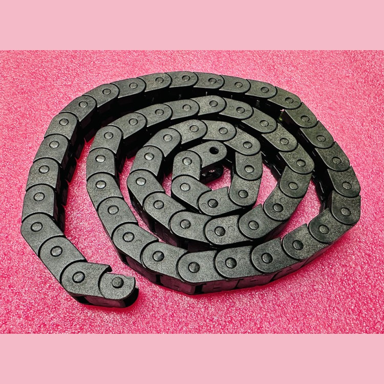 Кабель-канал гибкий 18х15х1000 мм