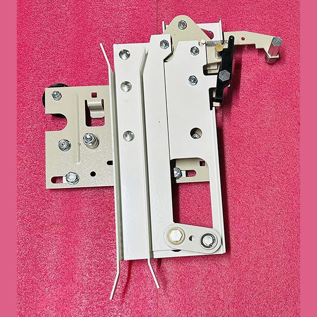 Отводка дверей кабины с кареткой левая проём 700мм СП04160.03.10.020 Ecomaks ЩЛЗ