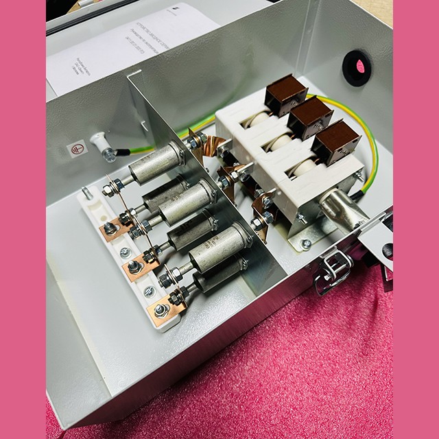 Вводное устройство 80А 380В 50Гц IP30 6 конденсаторов ВУ-1 УХЛ4