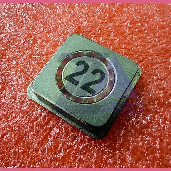 Толкатель квадратный 22 кнопочного модуля ВКЛ13А-7