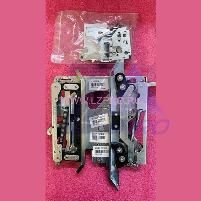 Отводка AMD010 правая центрального открывания NH=300 KM602673G13 Kone