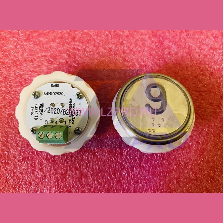 Кнопочный модуль с шрифтом Брайля "9" разъём под винт A4N107639 MA2D04-D-R-09 ЩЛЗ КМЗ