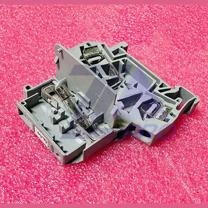 Клемма с предохранителем 4mm2 16A WAGO 281-622/281-542