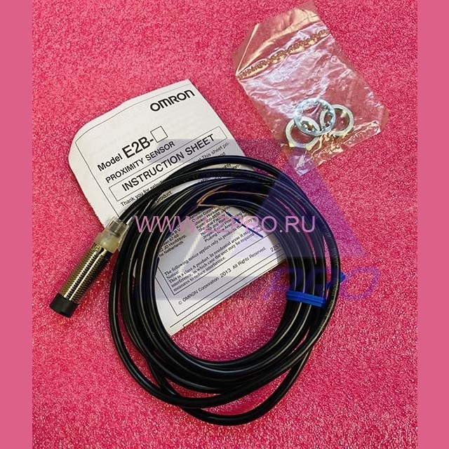 Датчик сенсорный 10-30 VDC кабель 2 м PNP NO E2B-M12KN05-WP-B1