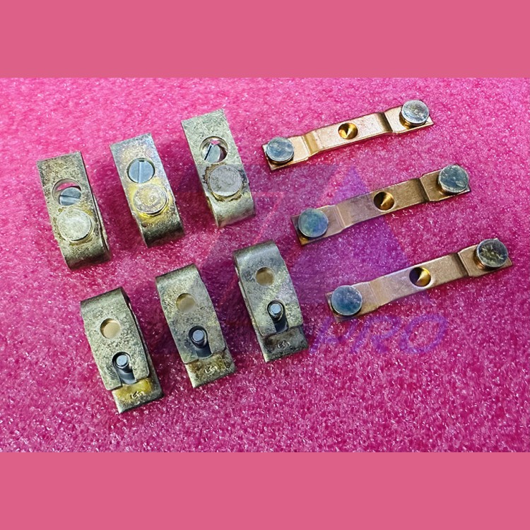 Комплект контактов (для контактора 3TF46) 3TY7 460-0A Siemens