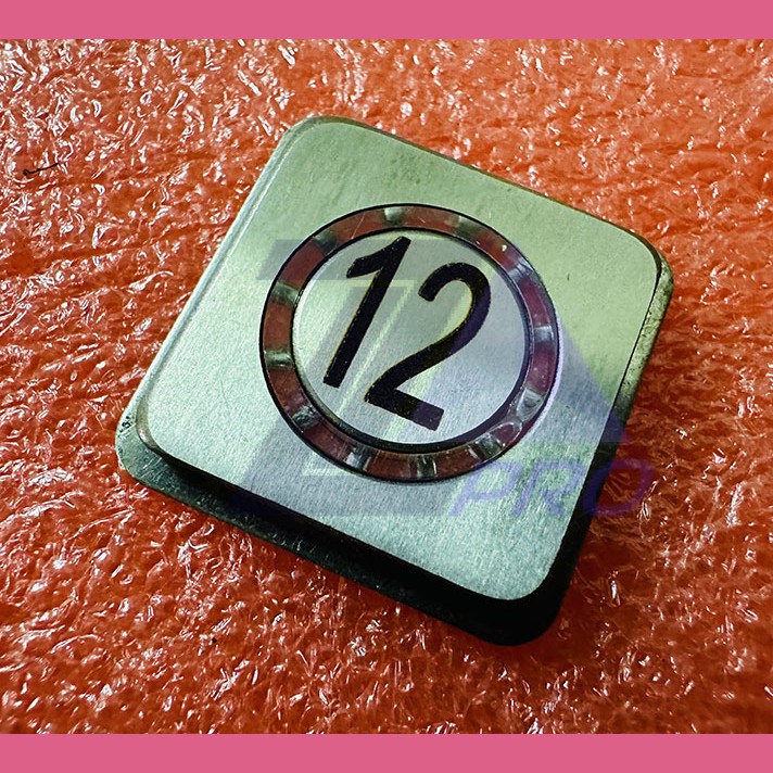 Толкатель квадратный 12 кнопочного модуля ВКЛ13А-7