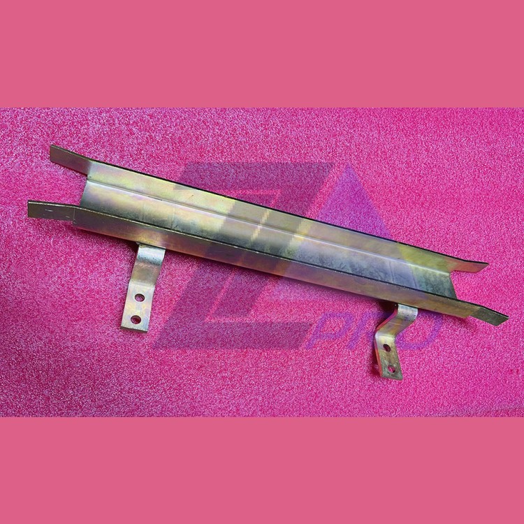 Отводка двери кабины правая РВ0463Б.03.15.260 МЛЗ