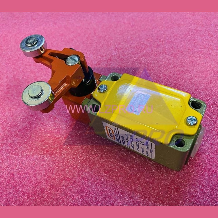 Выключатель концевой вилочный роликовый рычаг 10А 1НО+1НЗ IP65 LXK3-20S