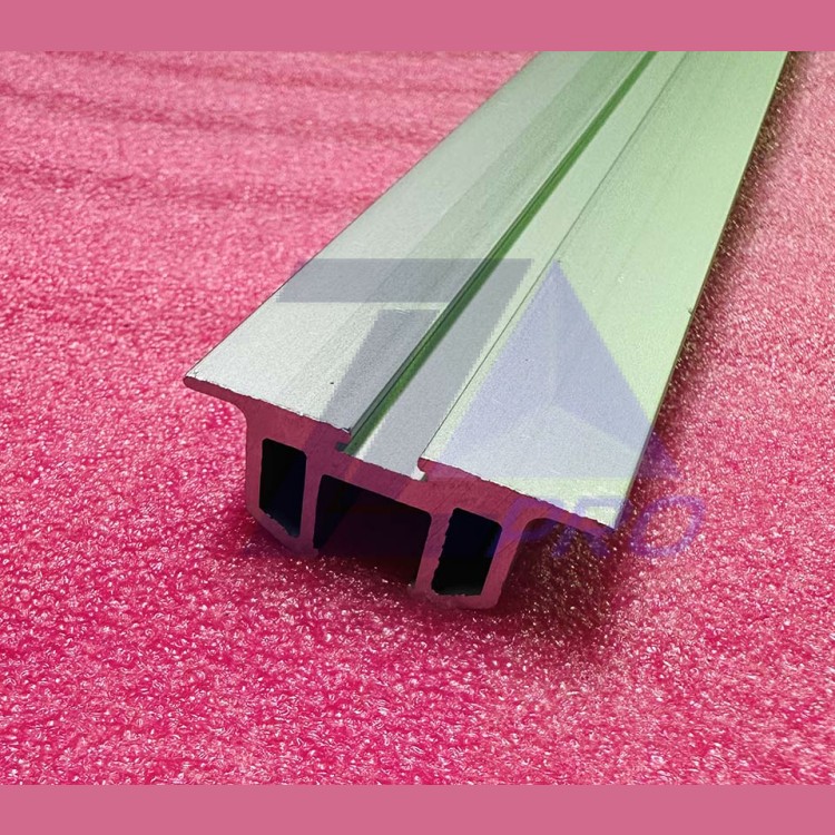 Направляющая поручня балюстрады L=2000мм GAA50APM1 Otis