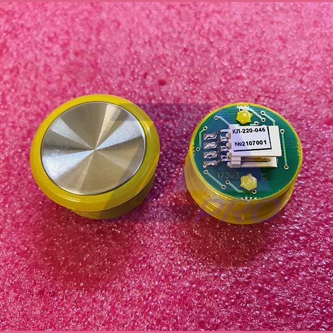 Кнопка КЛ-220-045  (RL без подсветки "служебная", цвет ореола желтый, разъем AMP)