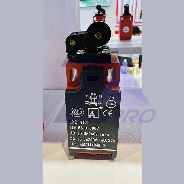 Выключатель с фиксацией LX2-412S L